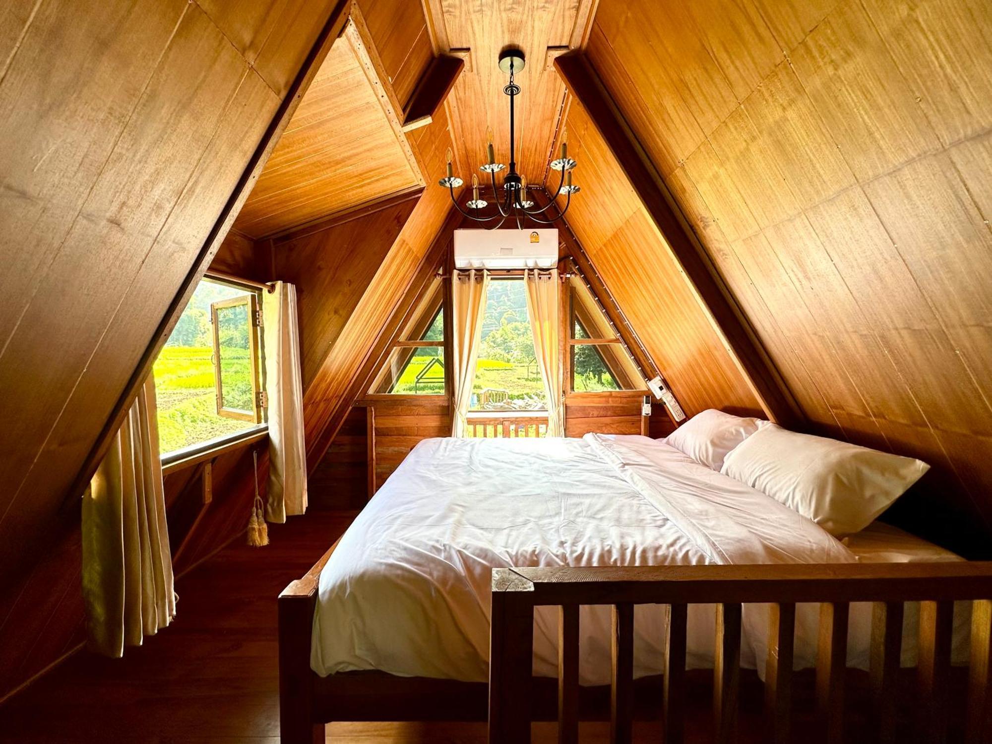 Ban Kaew Mo Ra Glamping & Restaurant Hotel Pang Mapha Exterior photo