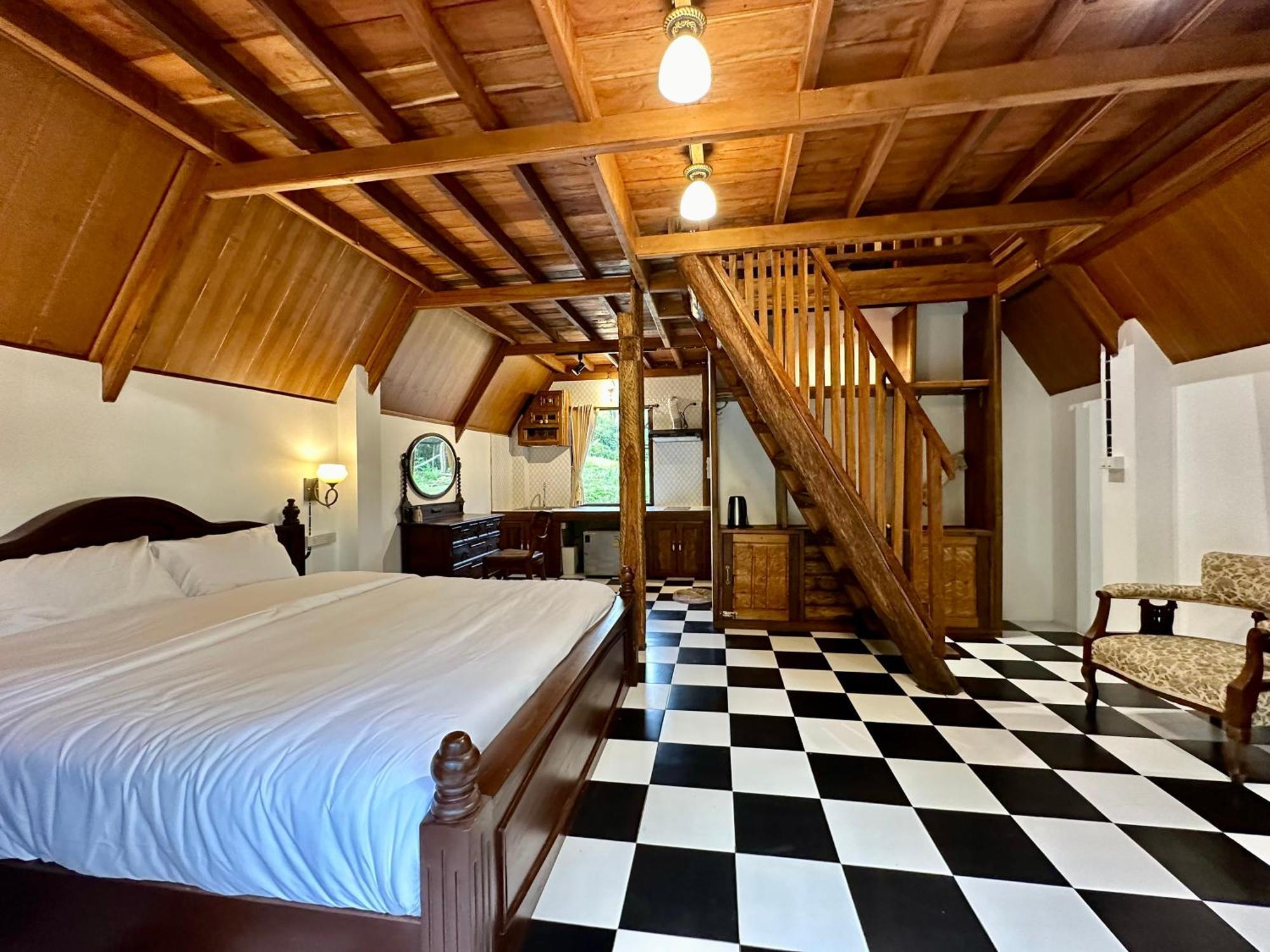 Ban Kaew Mo Ra Glamping & Restaurant Hotel Pang Mapha Exterior photo