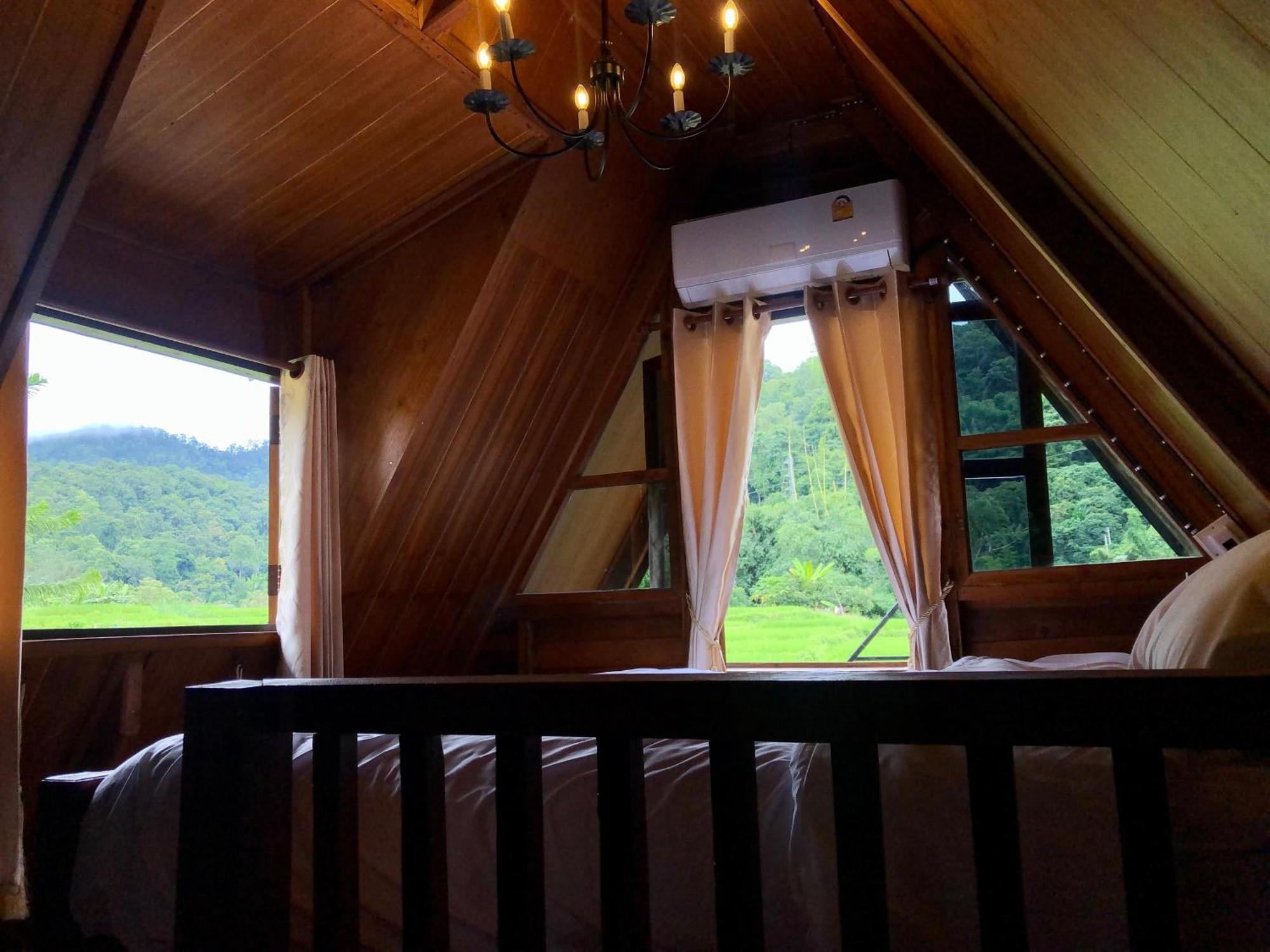 Ban Kaew Mo Ra Glamping & Restaurant Hotel Pang Mapha Exterior photo