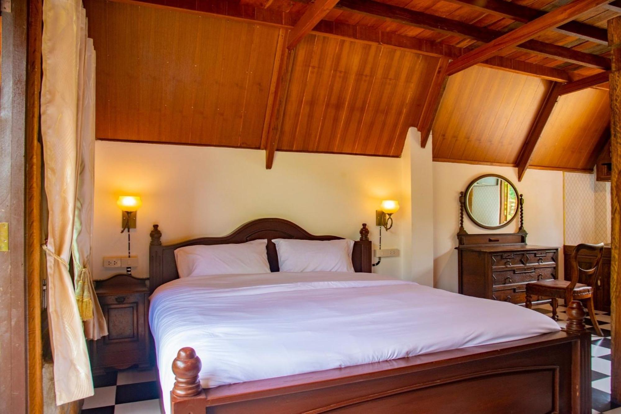 Ban Kaew Mo Ra Glamping & Restaurant Hotel Pang Mapha Exterior photo