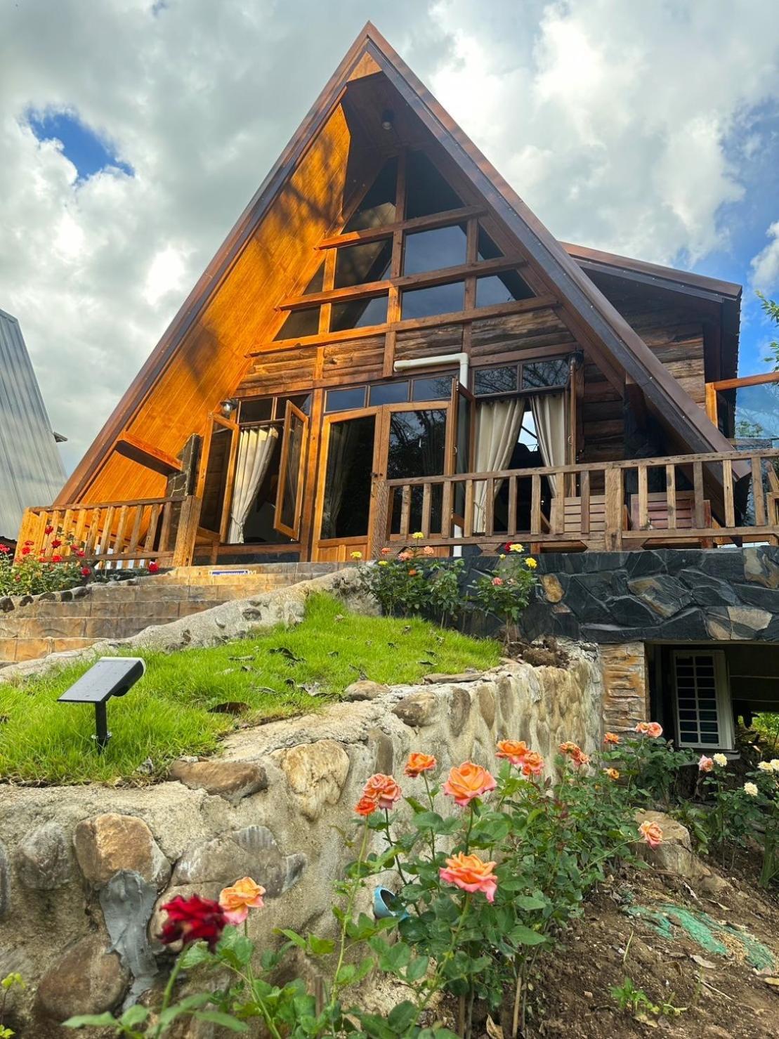 Ban Kaew Mo Ra Glamping & Restaurant Hotel Pang Mapha Exterior photo