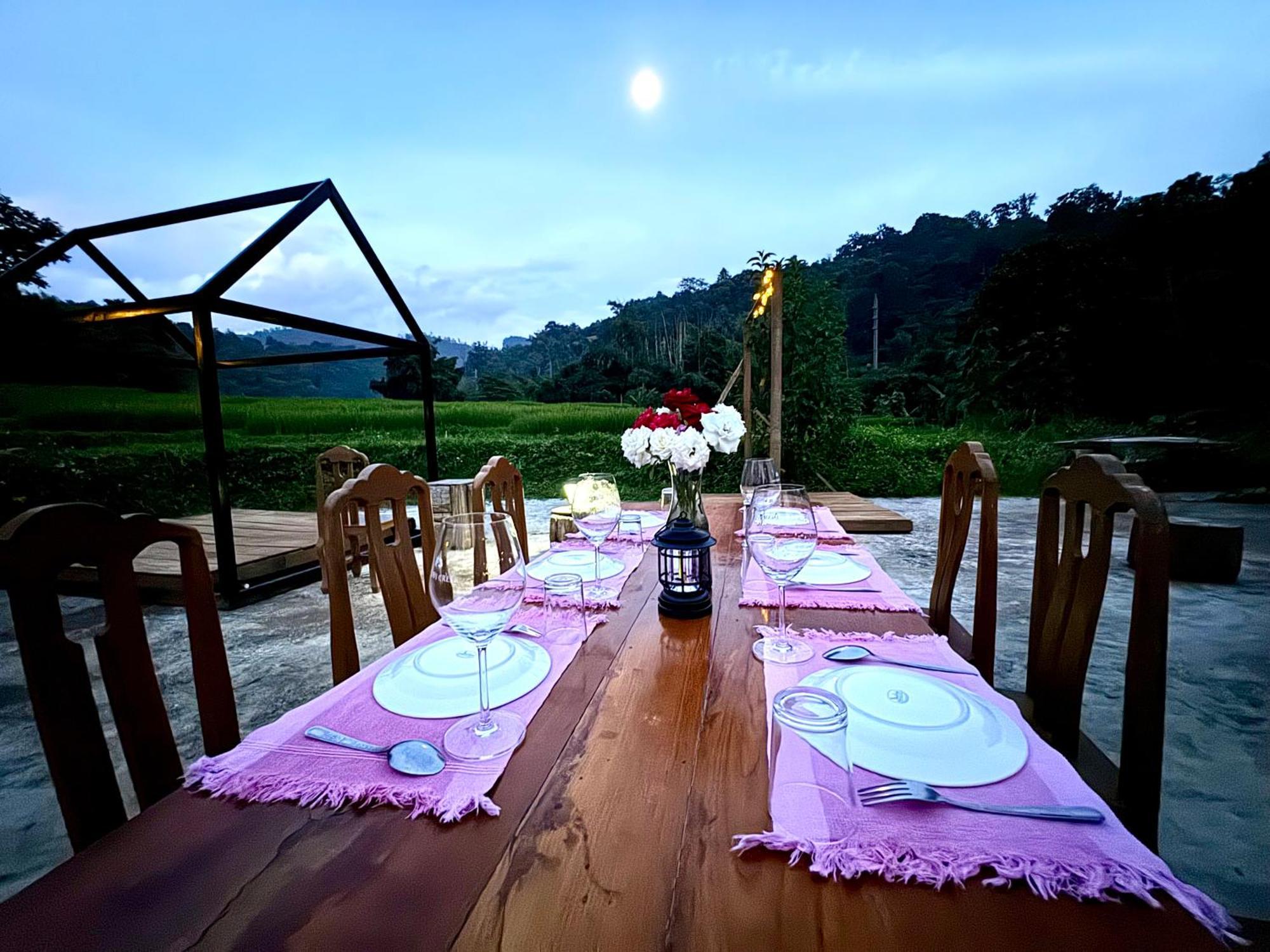 Ban Kaew Mo Ra Glamping & Restaurant Hotel Pang Mapha Exterior photo
