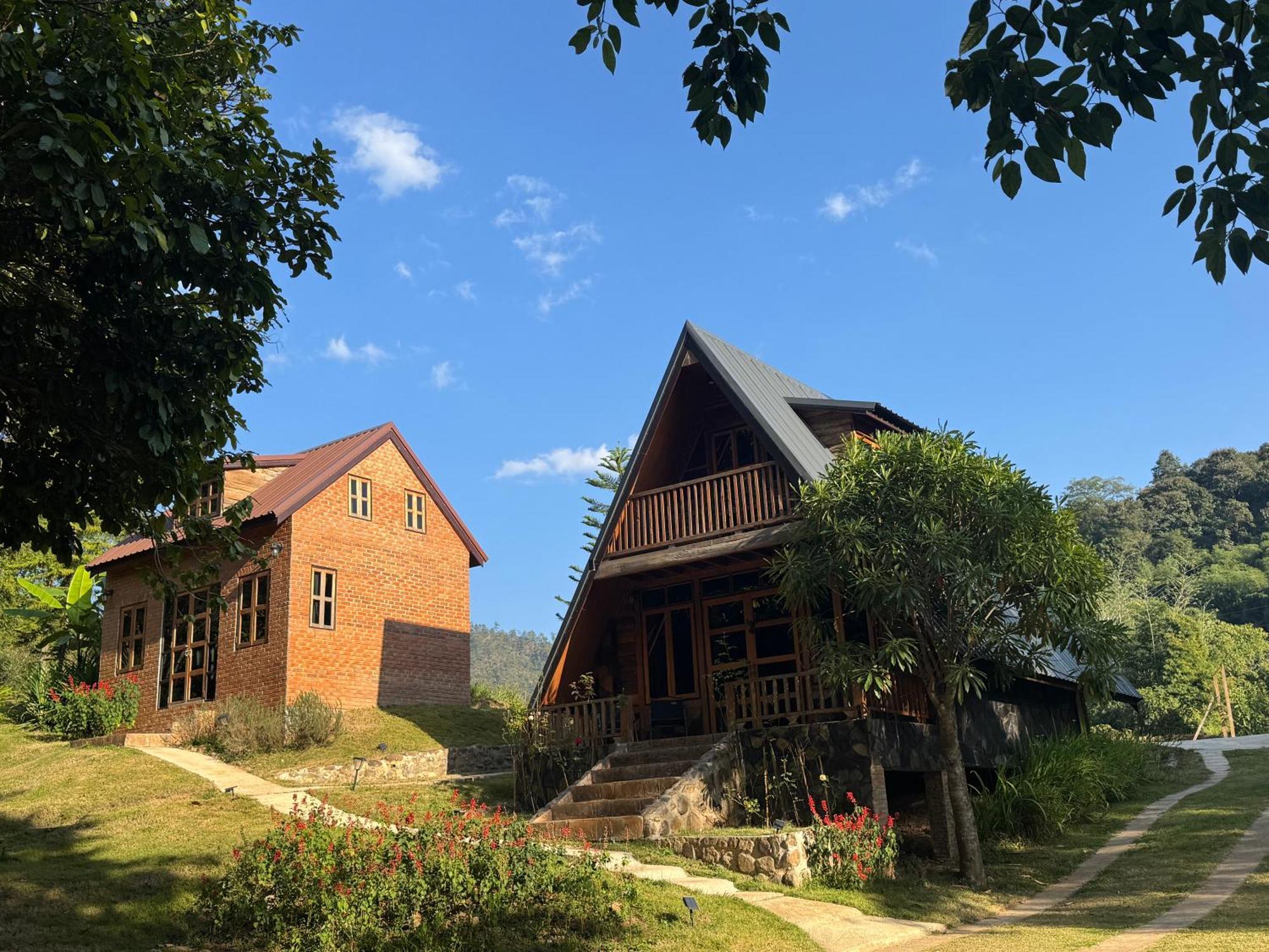 Ban Kaew Mo Ra Glamping & Restaurant Hotel Pang Mapha Exterior photo