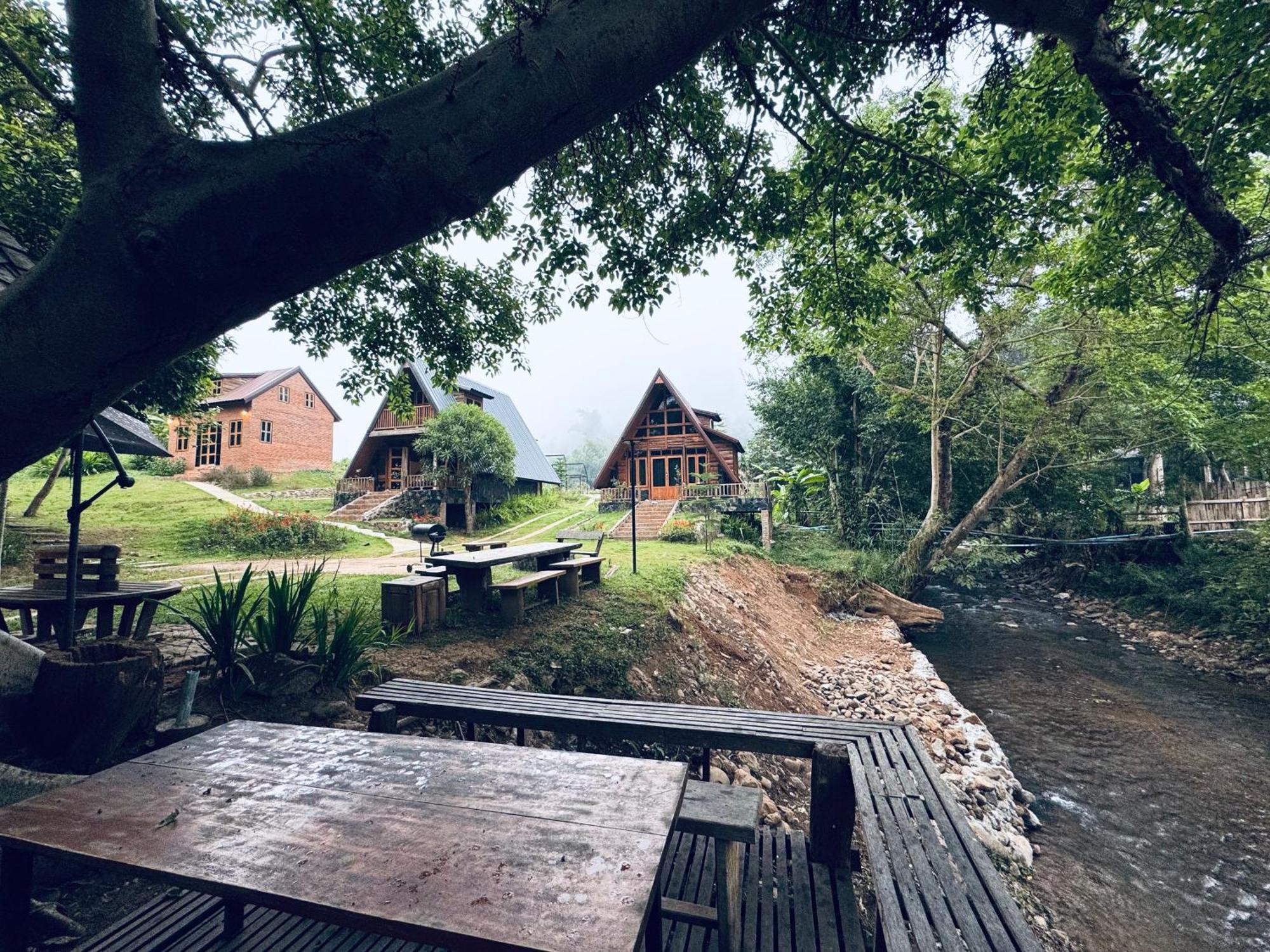 Ban Kaew Mo Ra Glamping & Restaurant Hotel Pang Mapha Exterior photo